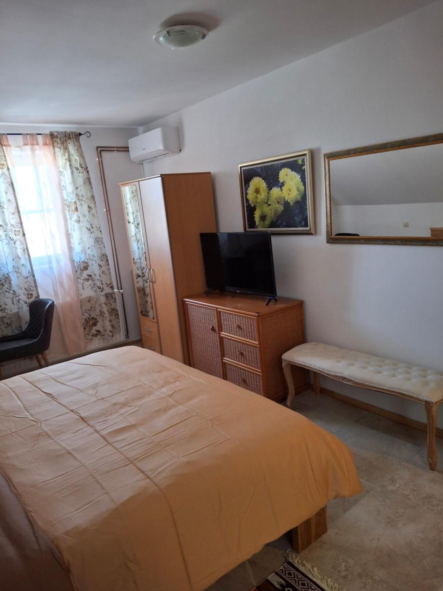 House Izvor Ξενοδοχείο Jezerce Εξωτερικό φωτογραφία